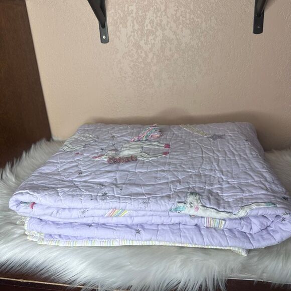 Pottery Barn Kids Rainbow Unicorn Quilt Lavender Purple Size Twin - Picture 13 of 13